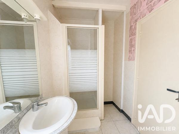 Maison à vendre 6 pièces 103 m² Tonnay-Charente