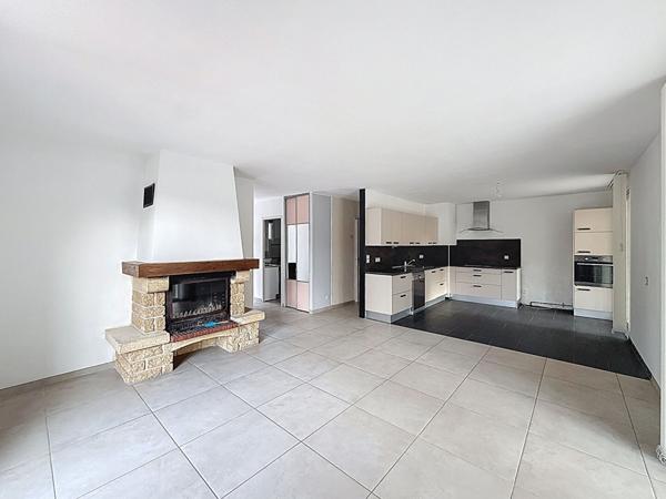 Maison de 150m² à vendre sur Saint Maximin la Sainte Baume avec piscine et dépendance