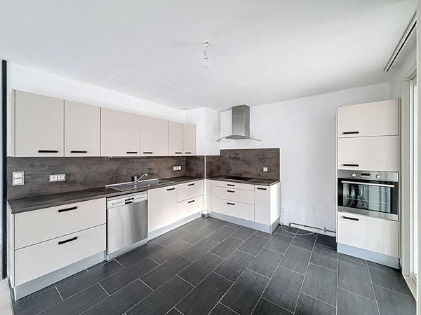 Maison de 150m² à vendre sur Saint Maximin la Sainte Baume avec piscine et dépendance