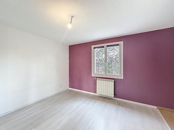 Maison de 150m² à vendre sur Saint Maximin la Sainte Baume avec piscine et dépendance