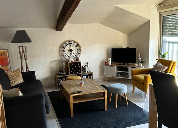 Appartement à louer    2 pièces •  Pomarez