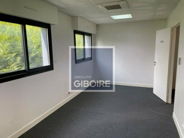 Bureaux - A VENDRE - SAINT GREGOIRE (réf : 35.3620)