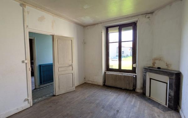 Maison à vendre    4 pièces •  Villers-sous-Pareid