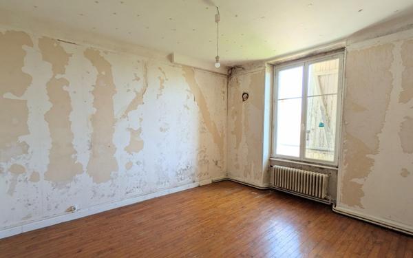 Maison à vendre    4 pièces •  Villers-sous-Pareid