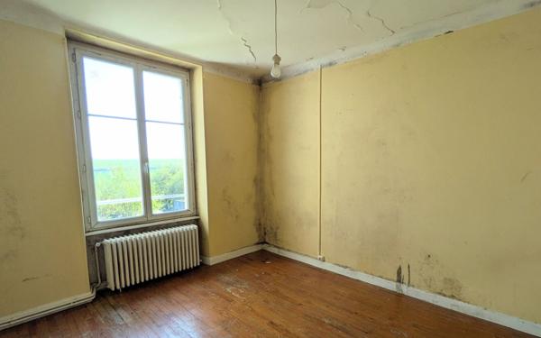 Maison à vendre    4 pièces •  Villers-sous-Pareid