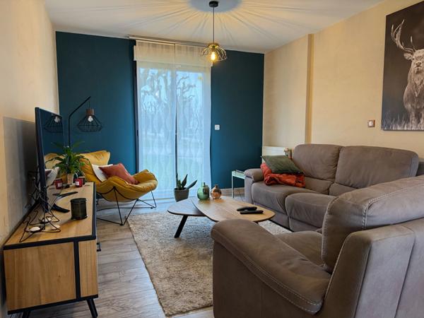 Maison - 6 pièces - jardin - garage - BELLEVILLE SUR MEUSE