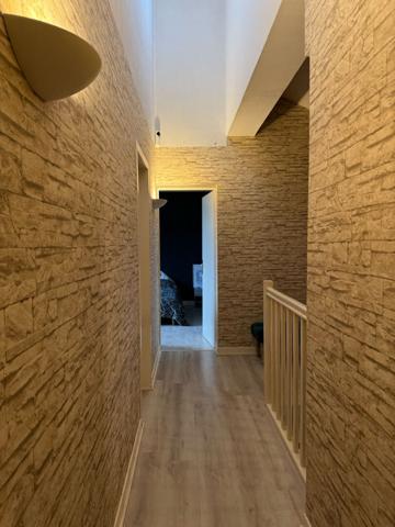 Maison - 6 pièces - jardin - garage - BELLEVILLE SUR MEUSE