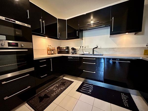 Appartement Carrieres Sous Poissy 3 pièce(s) 65.59 m2 €259 000 ** - Référence 9151