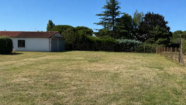 TERRAIN À BÀTIR DE 710 m² - ROYAN PROCHE COMMODITES AU PRIX DE 272 000 € FAI