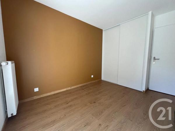 Appartement T3 à vendre  3 pièces - 60,64 m 2   CRUSEILLES  - 74