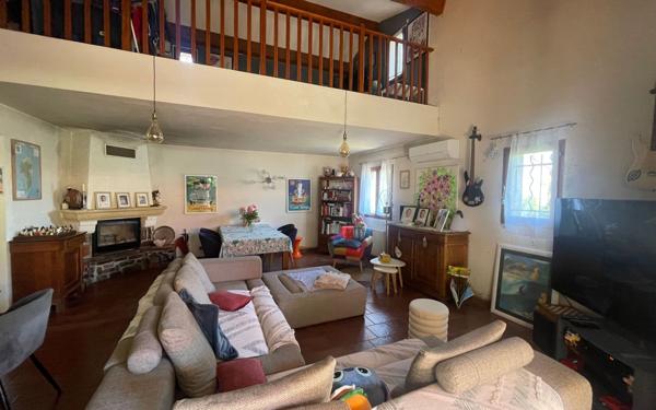 Maison à vendre    4 pièces • 125 m2 La Seyne-sur-Mer