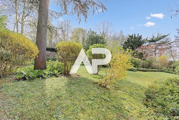 Maison Bougival 7 pièce(s) 165 m2 930 000 € ** - Référence 19633