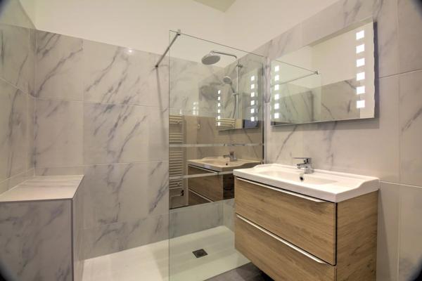 Location                                                      Appartement
                        
                     3 pièces                      87 m2                     à Le Chambon-Feugerolles