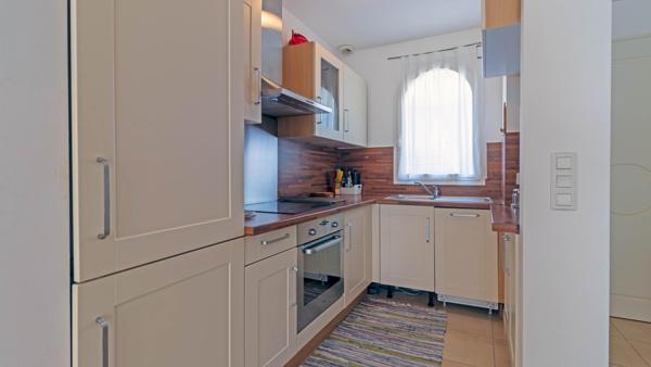 Triplex avec terrasse à 100m des plages et des commerces + parking