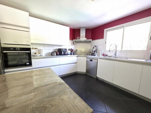 Maison à vendre 748 000 € Le Crès 7 p 178 m² DPE B