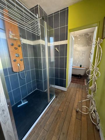 EN EXCLUSIVITE ! Maison de ville de caractère 242m², 4 chambres, avec jardin 147 000 €