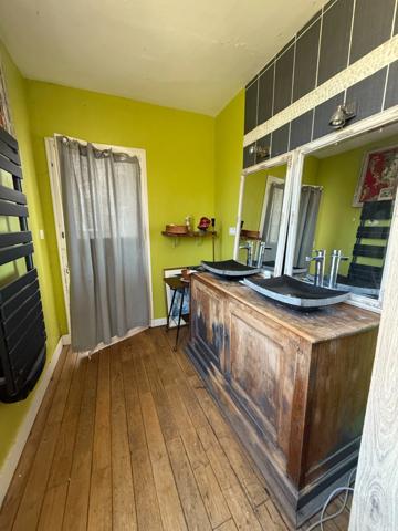 EN EXCLUSIVITE ! Maison de ville de caractère 242m², 4 chambres, avec jardin 147 000 €