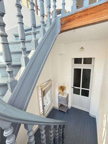 EN EXCLUSIVITE ! Maison de ville de caractère 242m², 4 chambres, avec jardin 147 000 €