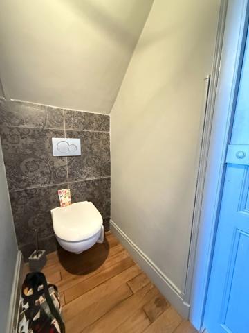 EN EXCLUSIVITE ! Maison de ville de caractère 242m², 4 chambres, avec jardin 147 000 €