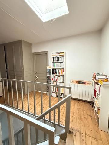 EN EXCLUSIVITE ! Maison de ville de caractère 242m², 4 chambres, avec jardin 147 000 €