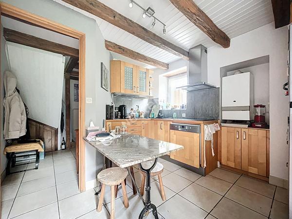 Nantes Saint Pasquier / Maison non mitoyenne 3 chambres et bureau / beau jardin sud-ouest /