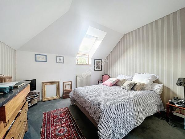 Nantes Saint Pasquier / Maison non mitoyenne 3 chambres et bureau / beau jardin sud-ouest /