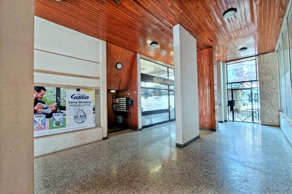 Immobilier Noisy-le-Sec (93130) – Bureau 69.5m2 – 180 000 €