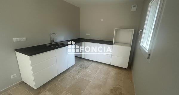 Location Maison 5 pièces 131 m² - Vienne 38200