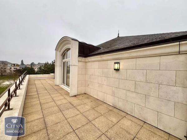 Appartement à louer 5 pièces 125m²