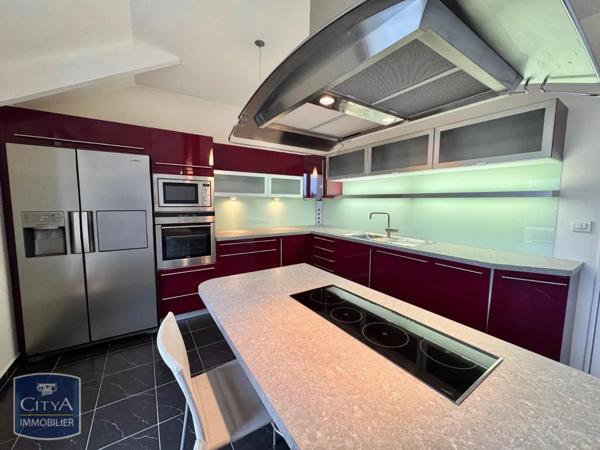 Appartement à louer 5 pièces 125m²