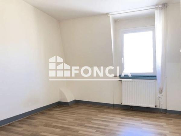 Location Appartement 2 pièces 47.2 m² - 32 RUE DENIS PAPIN Blois 41000