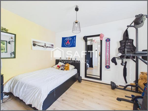MAISON T6 AVEC PISCINE