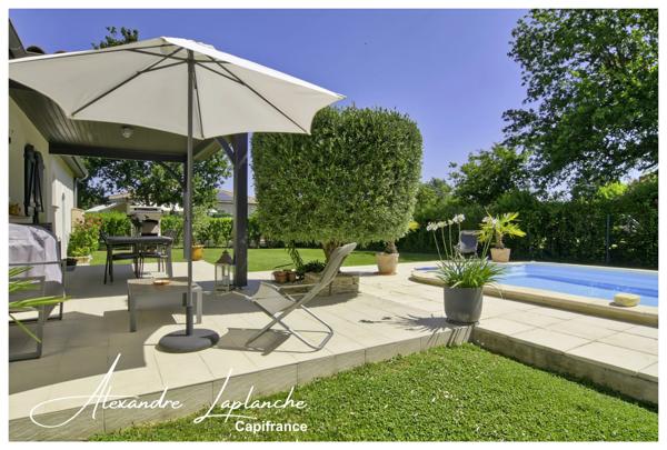 Dpt Tarn et Garonne (82), Maison de plain-pied parfaitement entretenue, au calme, avec piscine, garage et commerces accessibles à pied, à SAINT ETIENNE DE TULMONT.