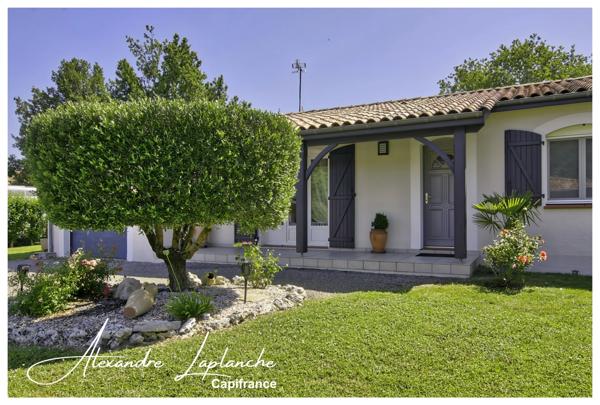 Dpt Tarn et Garonne (82), Maison de plain-pied parfaitement entretenue, au calme, avec piscine, garage et commerces accessibles à pied, à SAINT ETIENNE DE TULMONT.