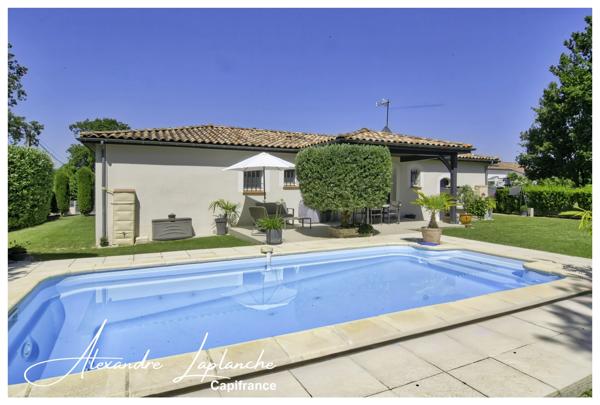 Dpt Tarn et Garonne (82), Maison de plain-pied parfaitement entretenue, au calme, avec piscine, garage et commerces accessibles à pied, à SAINT ETIENNE DE TULMONT.