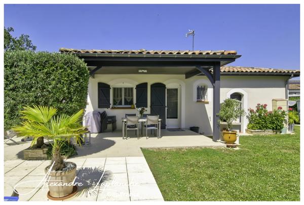 Dpt Tarn et Garonne (82), Maison de plain-pied parfaitement entretenue, au calme, avec piscine, garage et commerces accessibles à pied, à SAINT ETIENNE DE TULMONT.