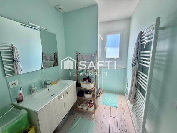 PAVILLON PLAIN PIED 3 CHAMBRES BUREAU ET GARAGE A NIORT !