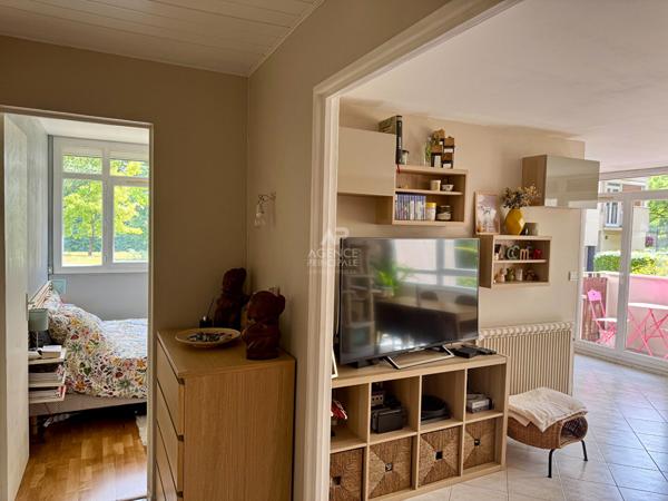 Appartement Maisons Laffitte 3 pièce(s) 53.71 m2 - Parc 250 000 € **  - Référence  4763