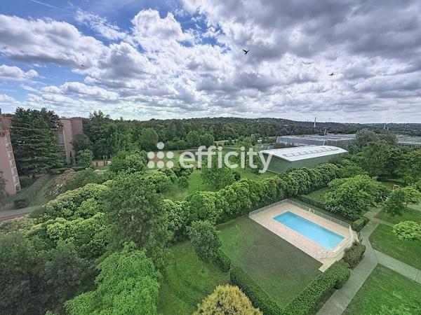 Appartement
         4 pièces
        - 100 m² Exclusivité 299 000 € *