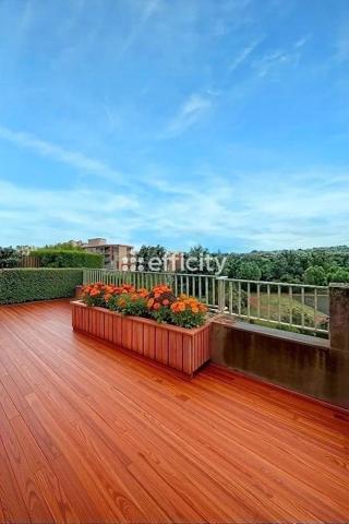 Appartement
         4 pièces
        - 100 m² Exclusivité 299 000 € *