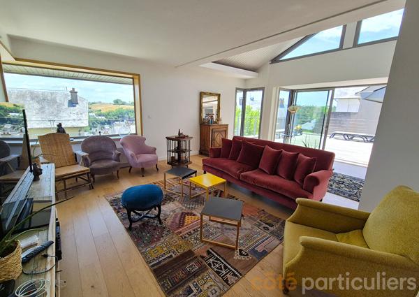Vente
                Maison272 m² - 7 Pièces -
                    RODEZ (12000)