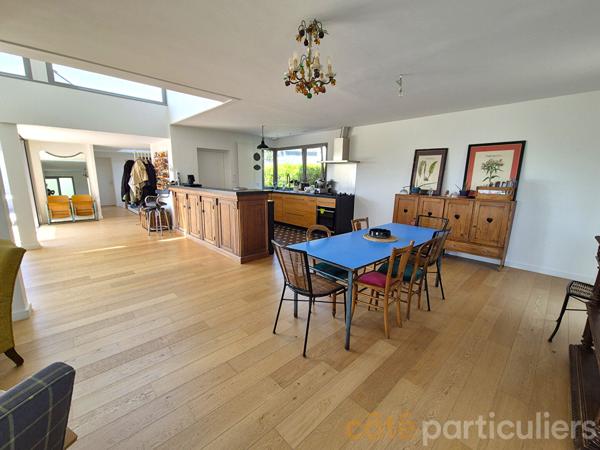 Vente
                Maison272 m² - 7 Pièces -
                    RODEZ (12000)