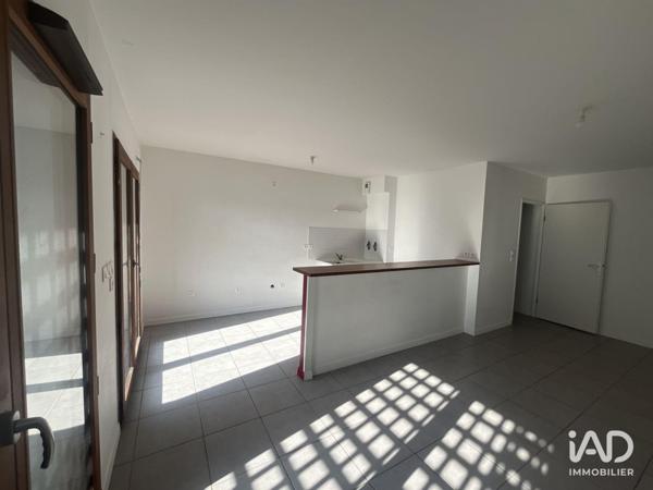 Location appartement 3 pièces 63 m² Mérignac