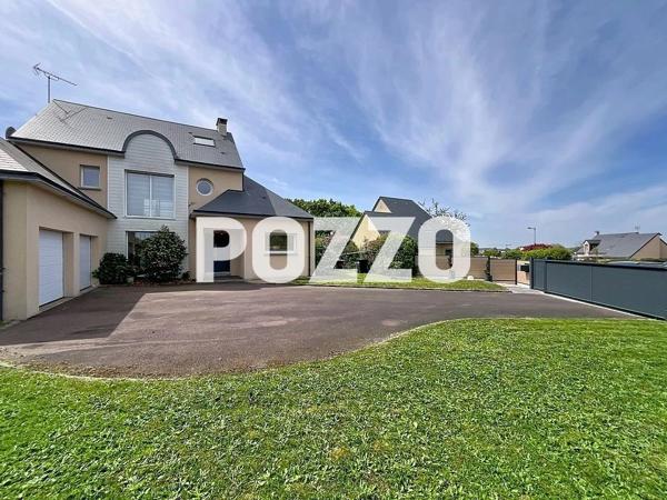 Maison contemporaine 198 m² -5 chambres -Vue Golf -Terrain 1400 m²-Saint-Lô Saint-Lô