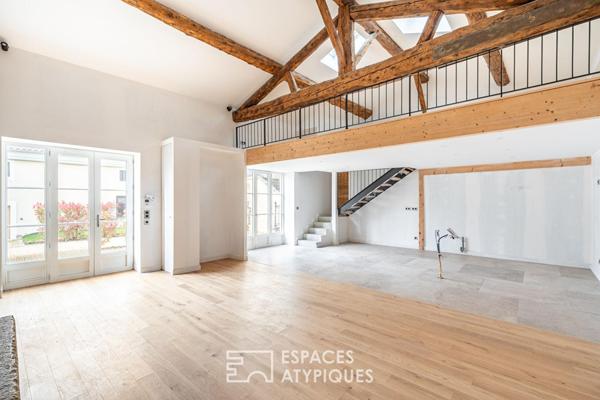 Maison de caractère rénovée avec jardin au sein d’une propriété du XIXe siècle