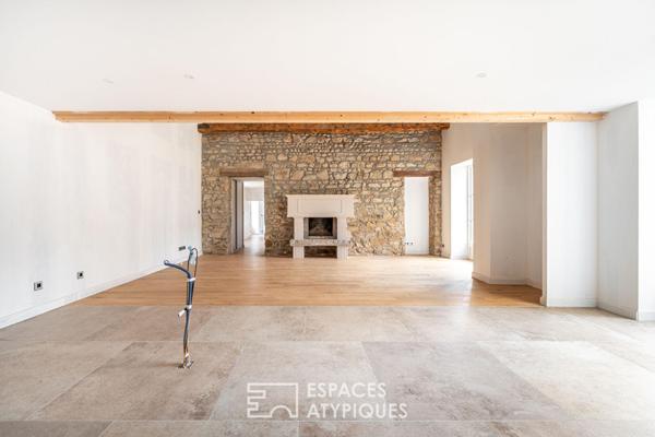 Maison de caractère rénovée avec jardin au sein d’une propriété du XIXe siècle