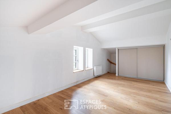 Maison de caractère rénovée avec jardin au sein d’une propriété du XIXe siècle