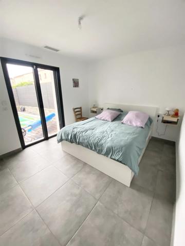 Vente                                                      Maison
                        
                     3 pièces                      93 m2                     à Le Puy-Sainte-Réparade