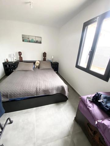 Vente                                                      Maison
                        
                     3 pièces                      93 m2                     à Le Puy-Sainte-Réparade