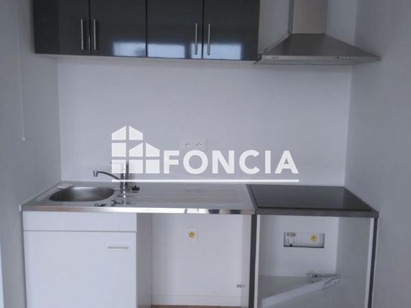 Location Appartement 3 pièces 54.81 m² - 3 PLACE COPERNIC Courcouronnes 91080